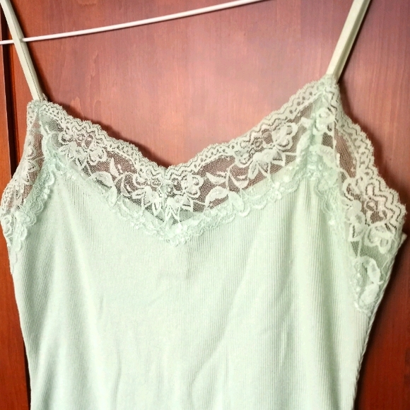 Wet Seal tank top - Picture 2 of 5